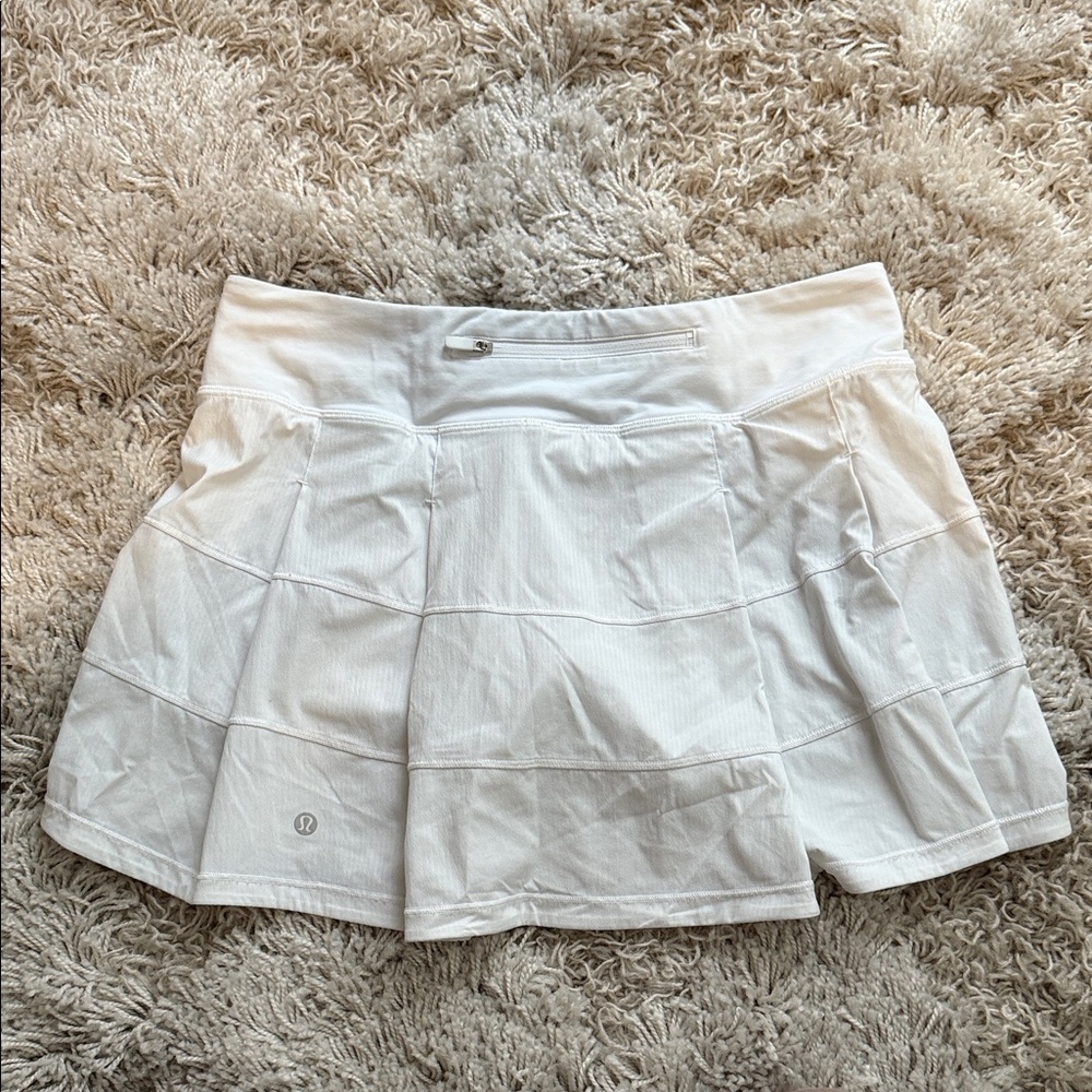 Lululemon Athletica White tennis skirt Great